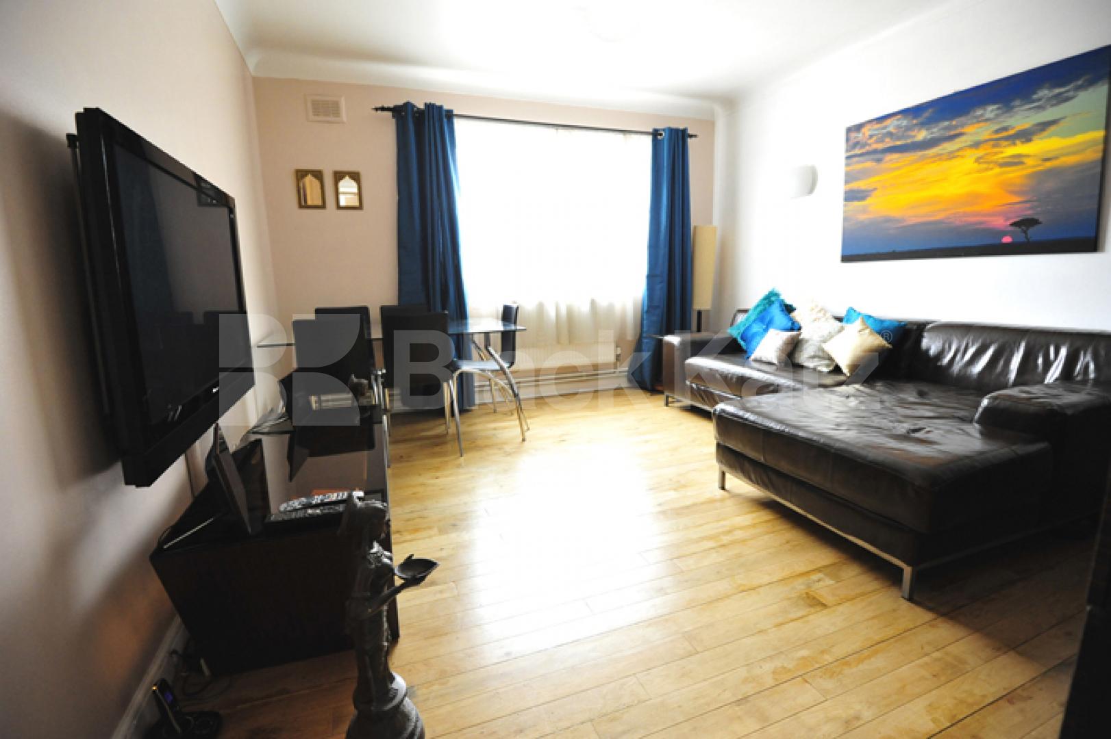 			NEW INSTRUCTION & GOOD FOR 3 SHARERS! , 2 Bedroom, 1 bath, 1 reception Apartment			 Radley Hse,Park Road, BAKER STREET